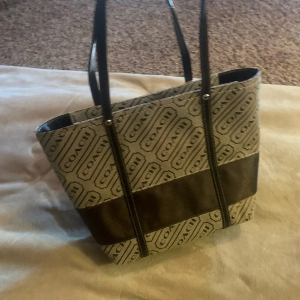 NWT💜 Coach Purse